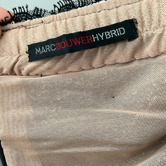 Dress made by designer MARC BOUWER HYBRID - Picture 15 of 17